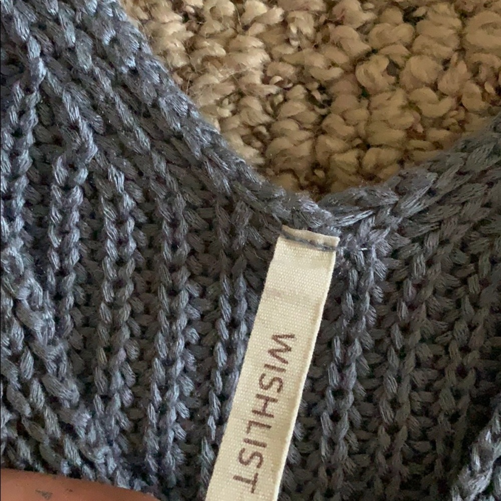 Knitted top - Picture 2 of 2